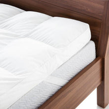 Load image into Gallery viewer, 3 INCH DOWN ALTERNATIVE MATTRESS TOPPER